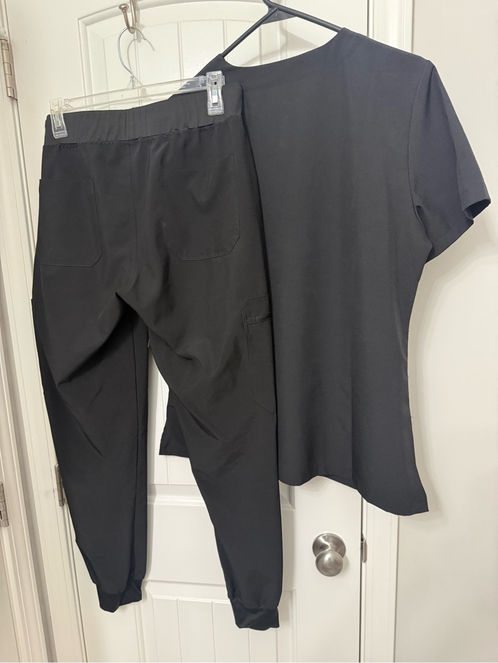 Black Medical Scrub Set - Top & Jogger Pants - Picture 5 of 5